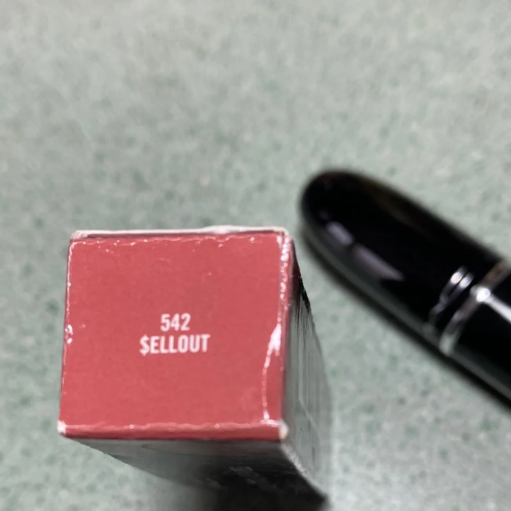 MAC Cosmetics Lustreglass Lipstick - Rosewood Sheen 542 Sellout - new in box - Picture 2 of 3